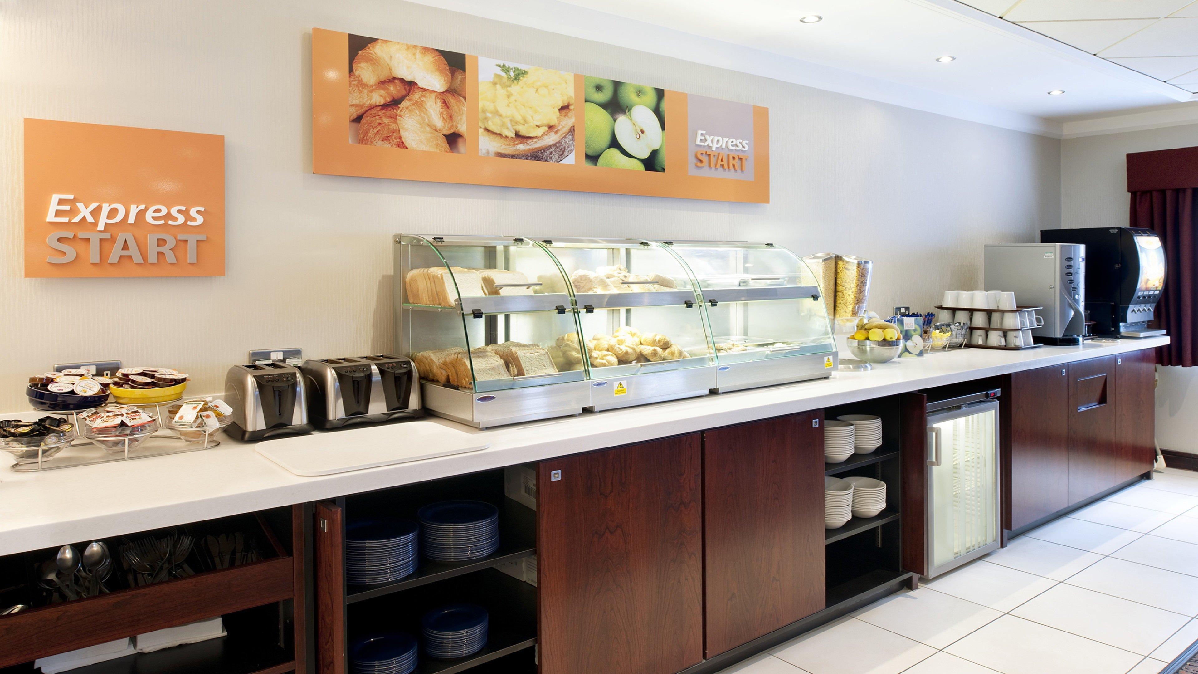 Holiday Inn Express Leeds-East By Ihg Leeds  Esterno foto