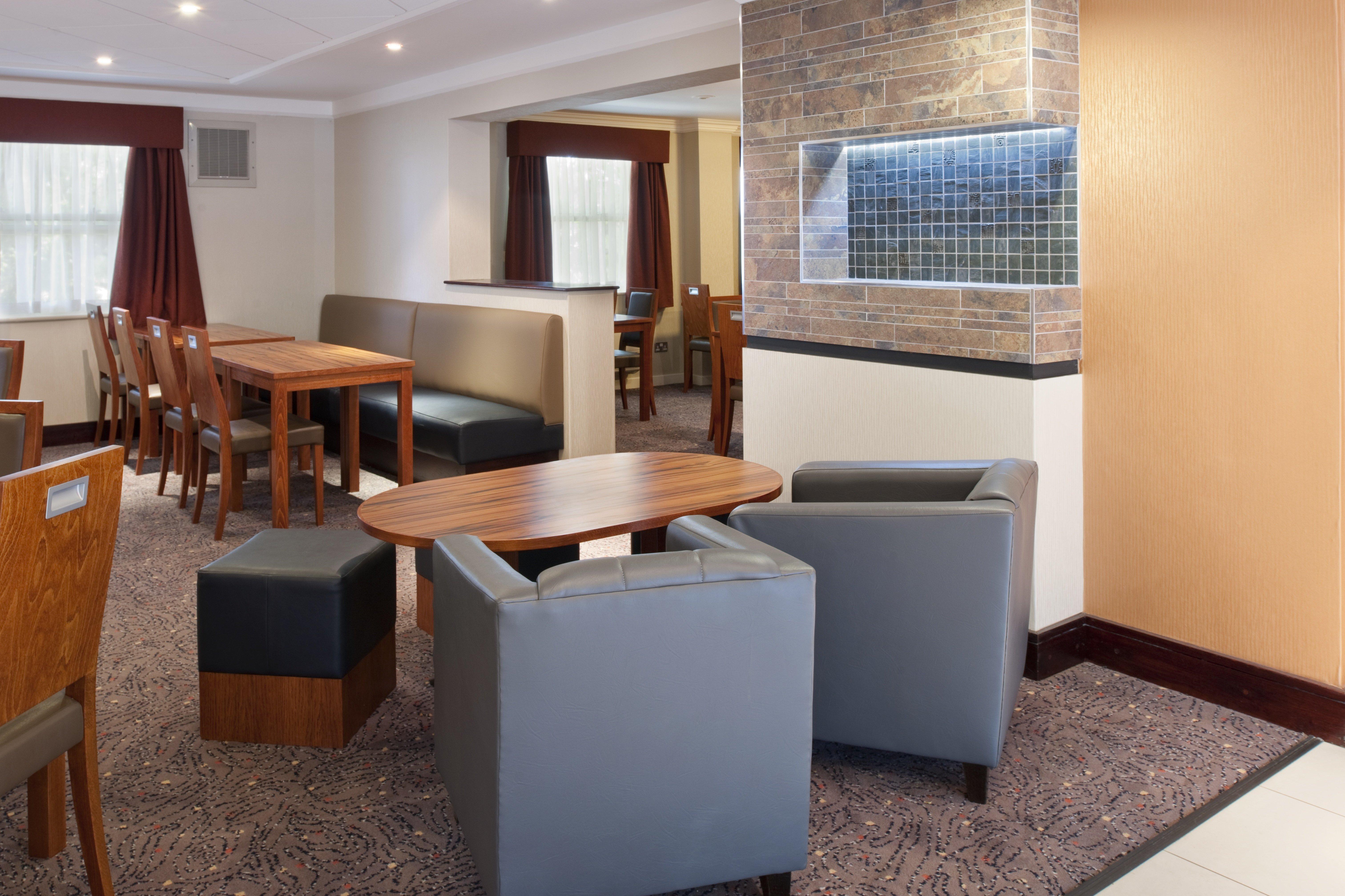 Holiday Inn Express Leeds-East By Ihg Leeds  Esterno foto