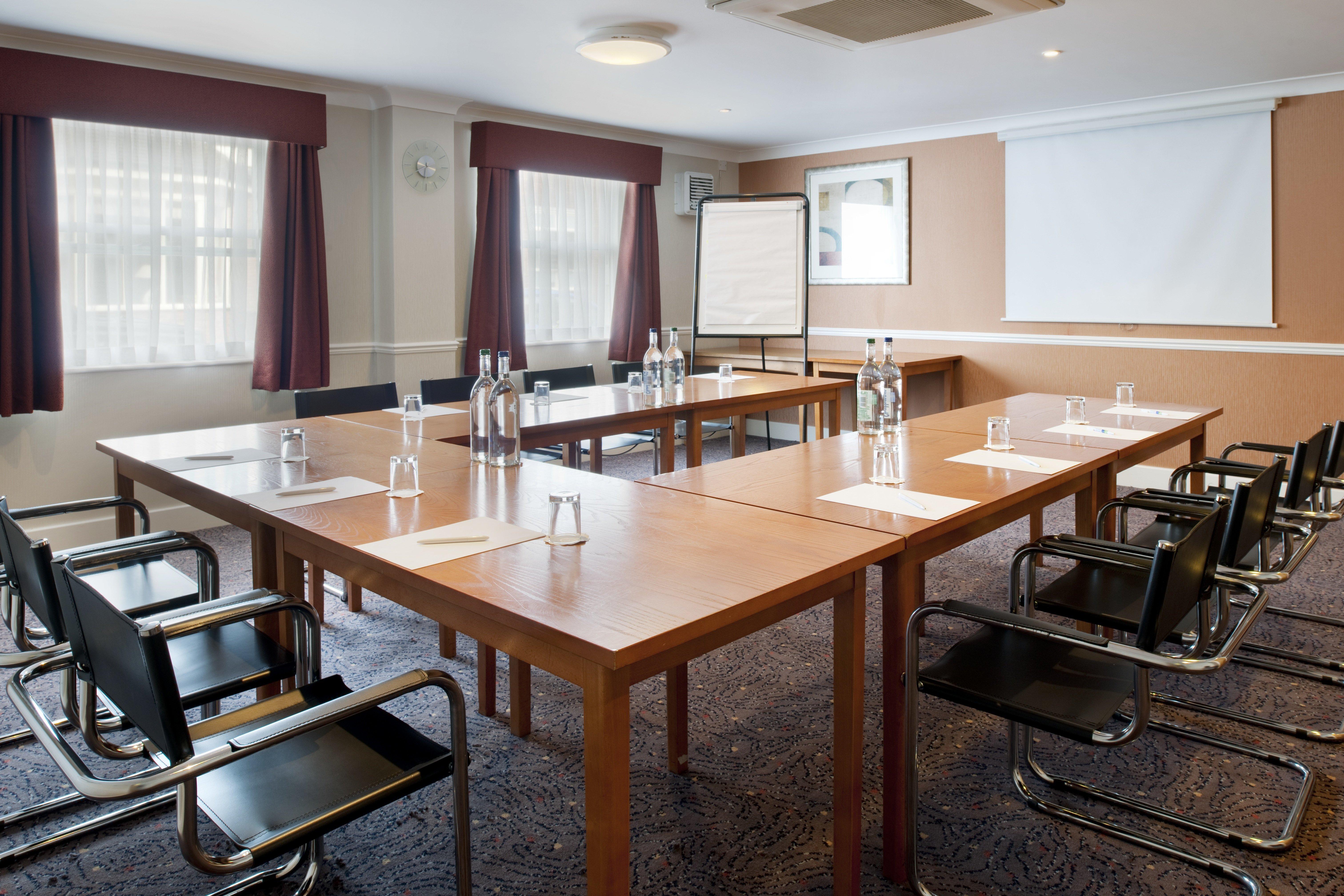 Holiday Inn Express Leeds-East By Ihg Leeds  Esterno foto