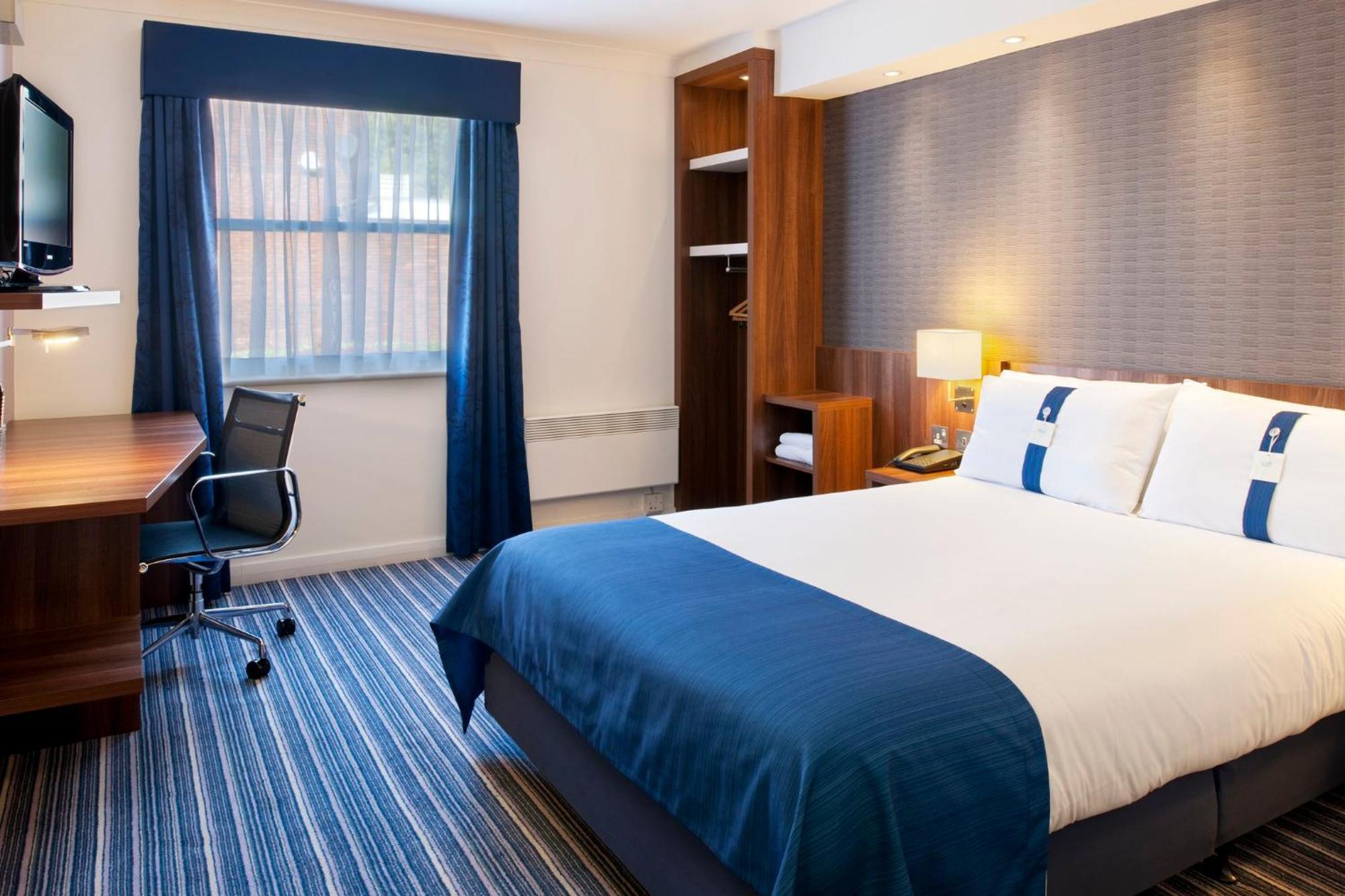 Holiday Inn Express Leeds-East By Ihg Leeds  Esterno foto