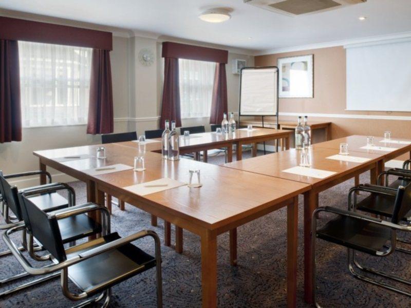 Holiday Inn Express Leeds-East By Ihg Leeds  Esterno foto